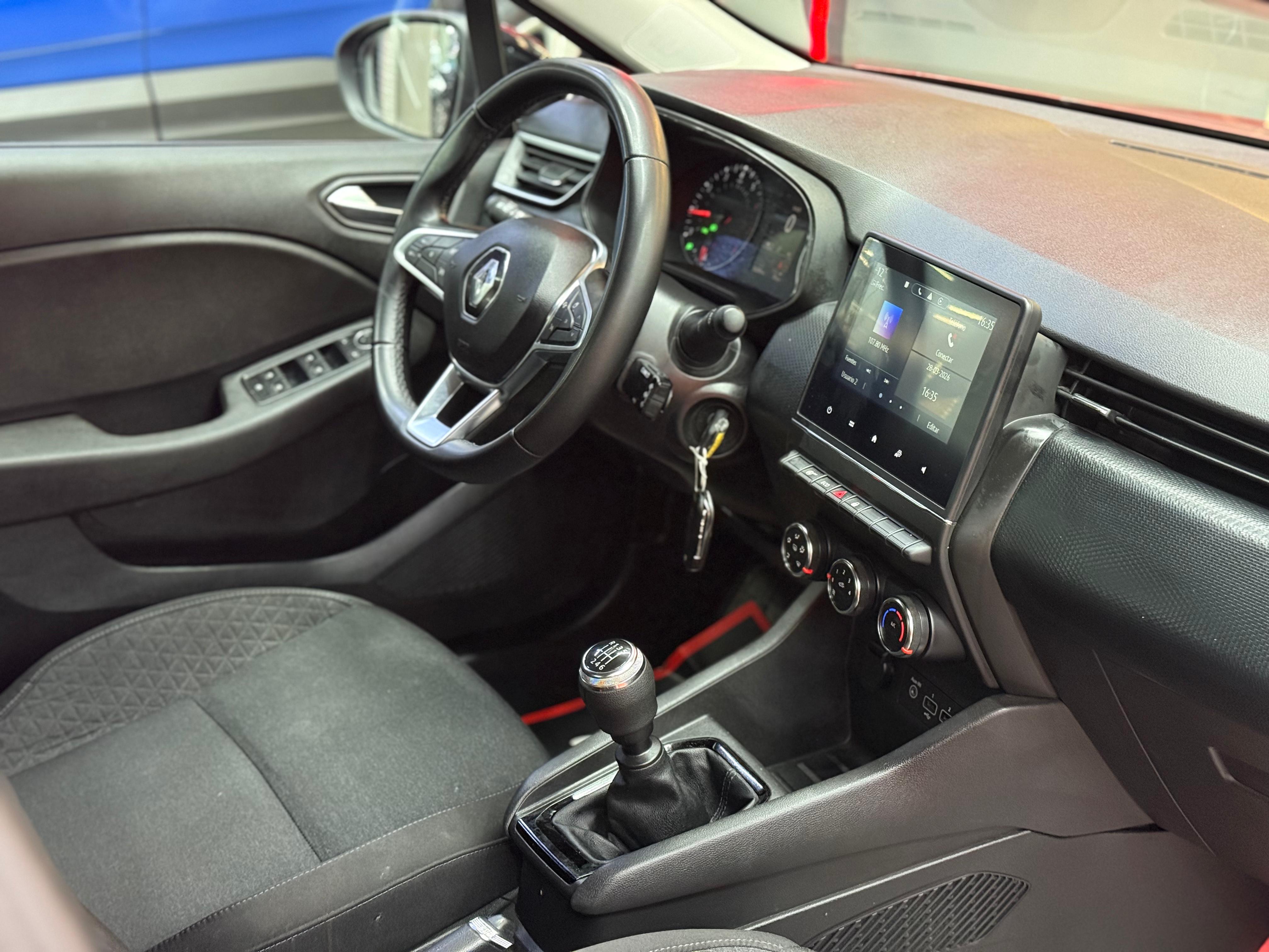 Yılmaz Motors’dan 2024 ÇIKIŞLI Clio1.0 TCe Touch HATASIZ BOYASIZ