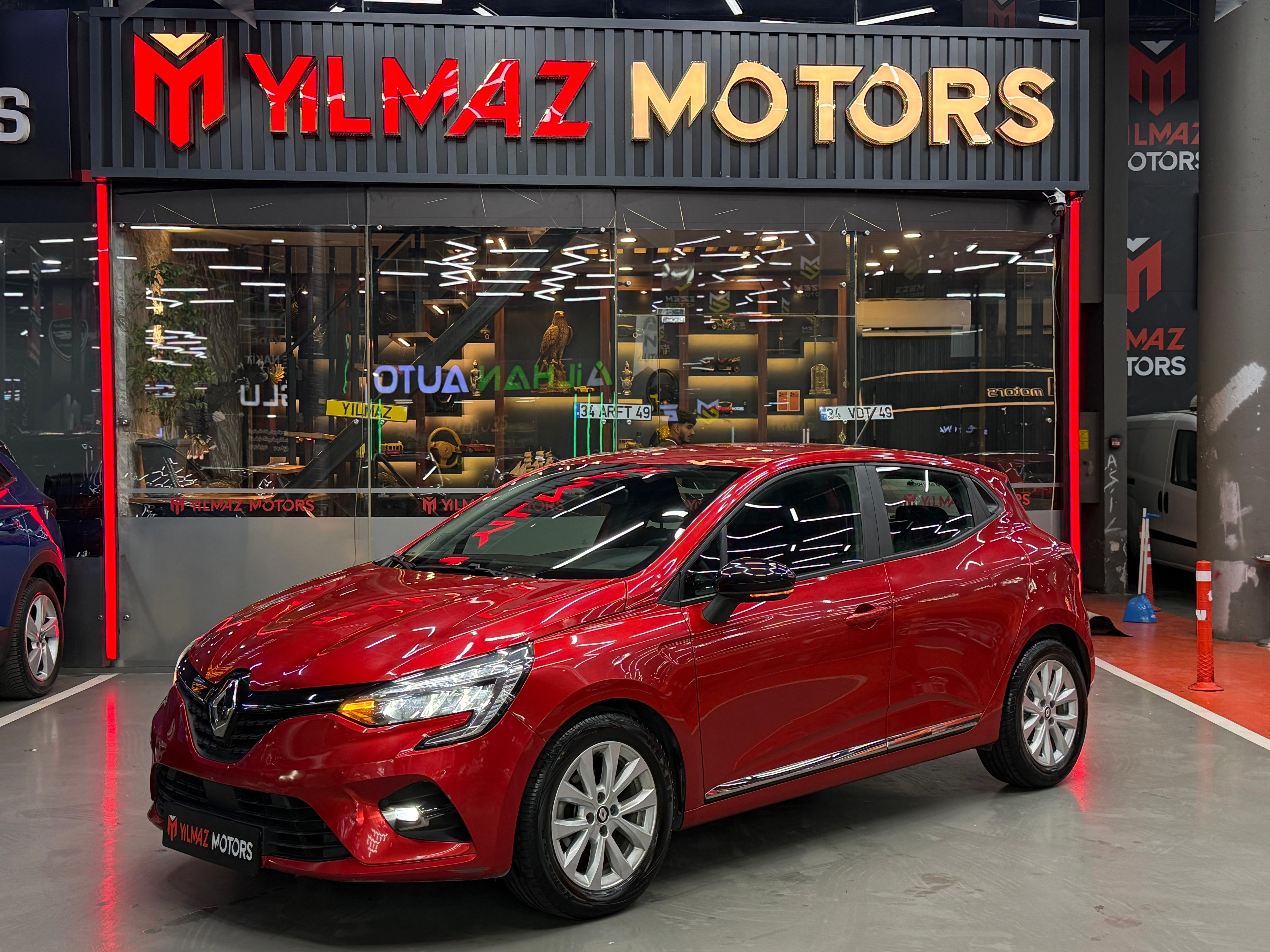 Yılmaz Motors’dan 2024 ÇIKIŞLI Clio1.0 TCe Touch HATASIZ BOYASIZ